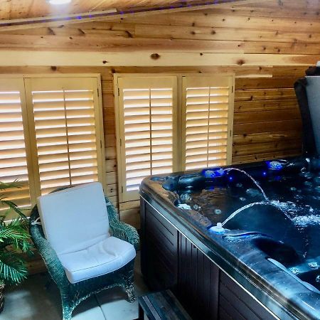 Blue Bear Den 3Br 2Ba Dtc Private Apt Hot Tub エクステリア 写真