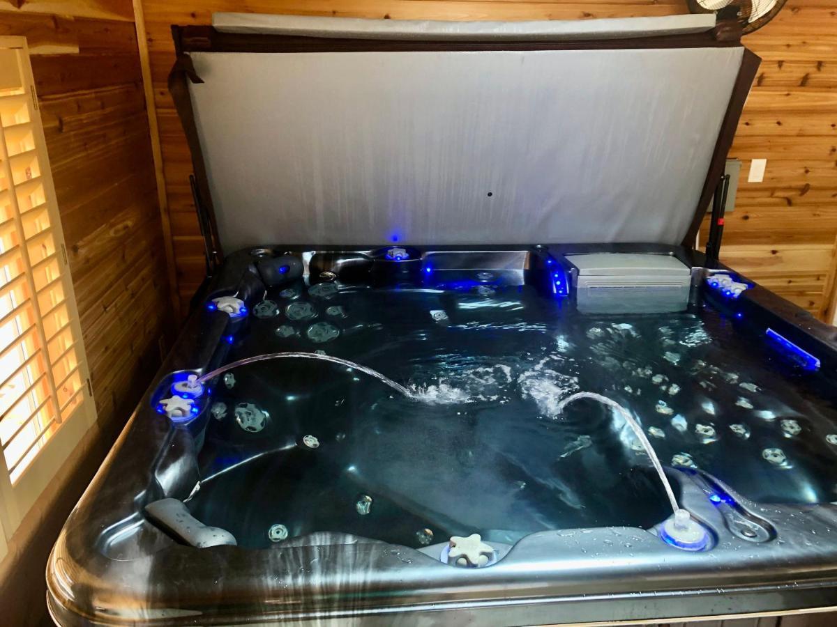 Blue Bear Den 3Br 2Ba Dtc Private Apt Hot Tub エクステリア 写真