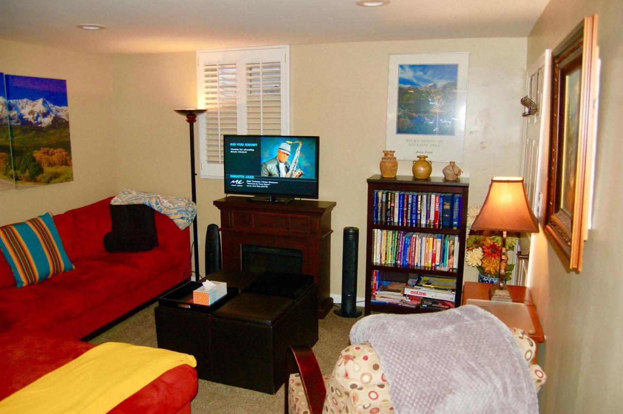 Blue Bear Den 3Br 2Ba Dtc Private Apt Hot Tub エクステリア 写真