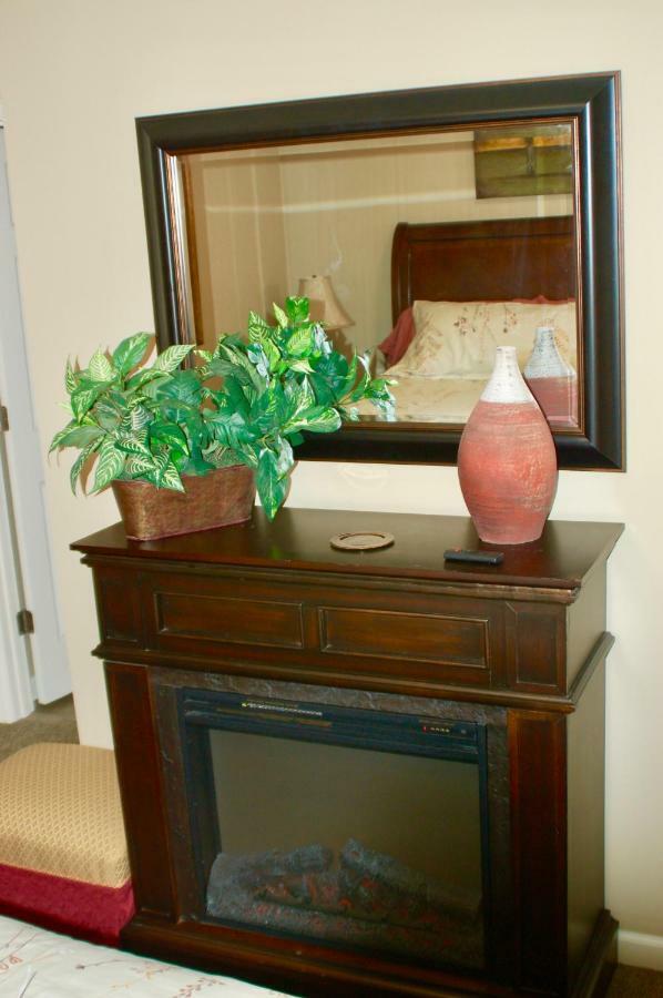 Blue Bear Den 3Br 2Ba Dtc Private Apt Hot Tub エクステリア 写真