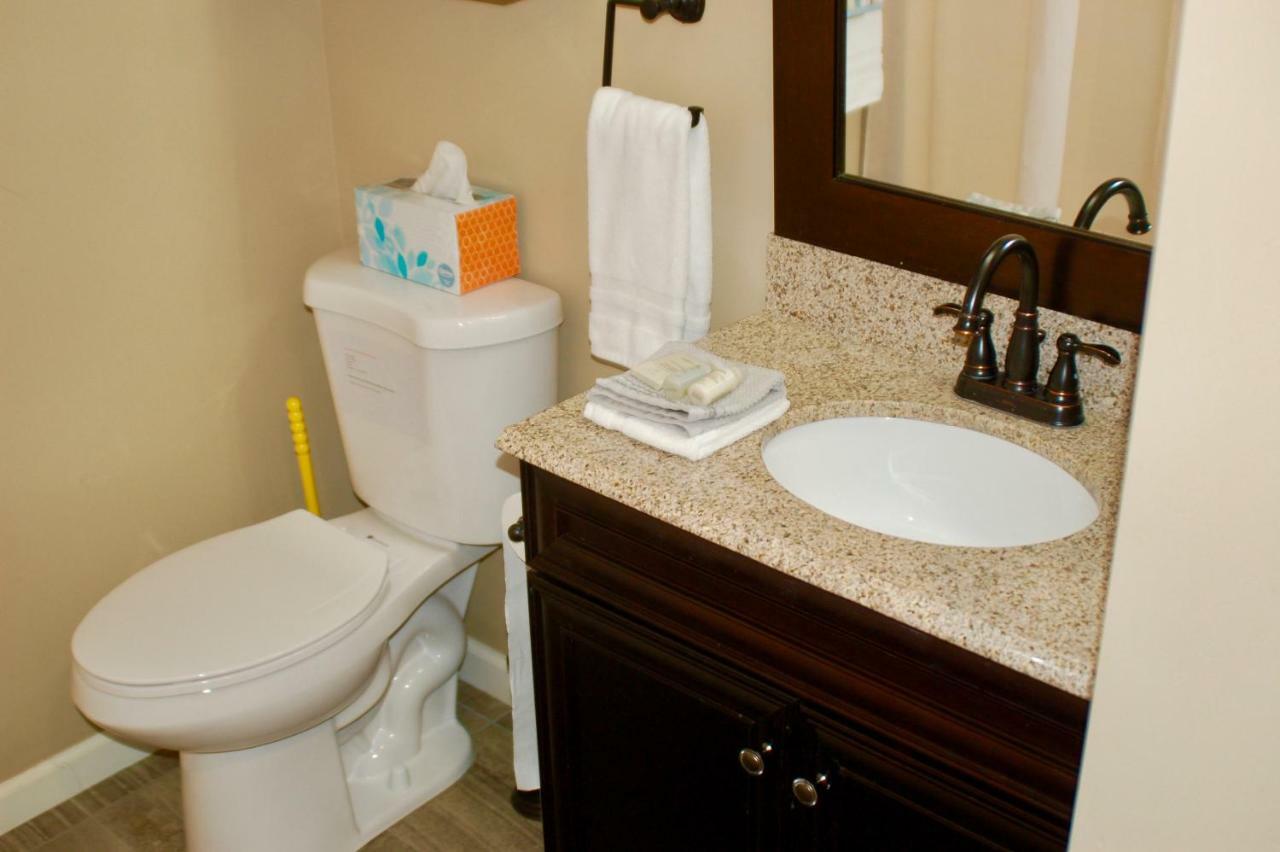 Blue Bear Den 3Br 2Ba Dtc Private Apt Hot Tub エクステリア 写真