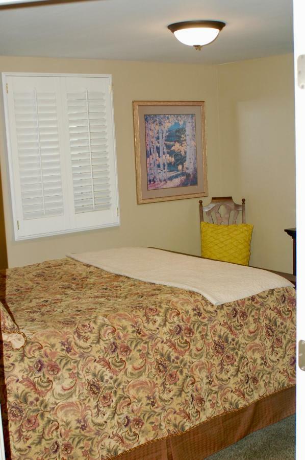 Blue Bear Den 3Br 2Ba Dtc Private Apt Hot Tub エクステリア 写真